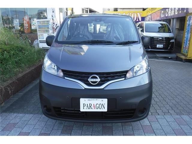 2025 Nissan NV200VANETTE WAGON 照片 10