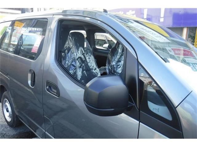2025 Nissan NV200VANETTE WAGON 照片 16