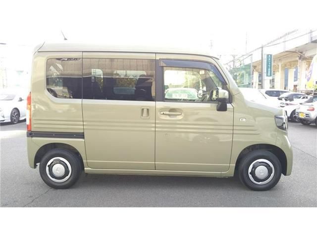 2018 Honda N-VAN photo 3