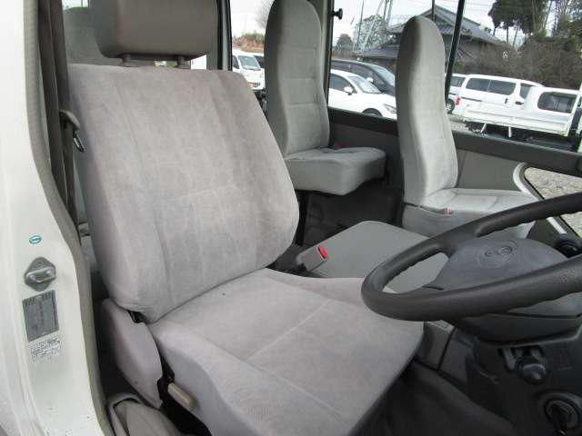 2012 Lexus LX — миниатюра 13