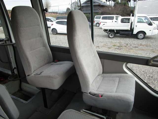 2012 Lexus LX — миниатюра 16