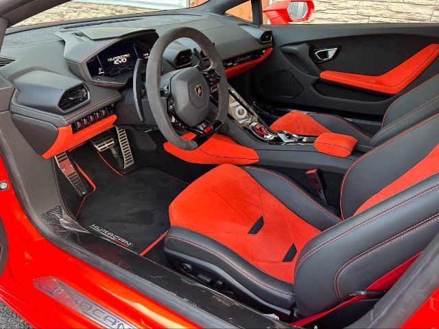 صورة مصغرة 9 لـ 2020 Lamborghini HURACAN