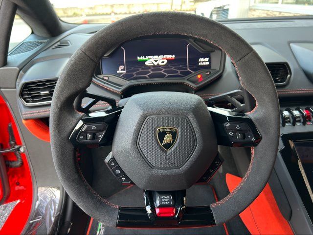 صورة مصغرة 12 لـ 2020 Lamborghini HURACAN