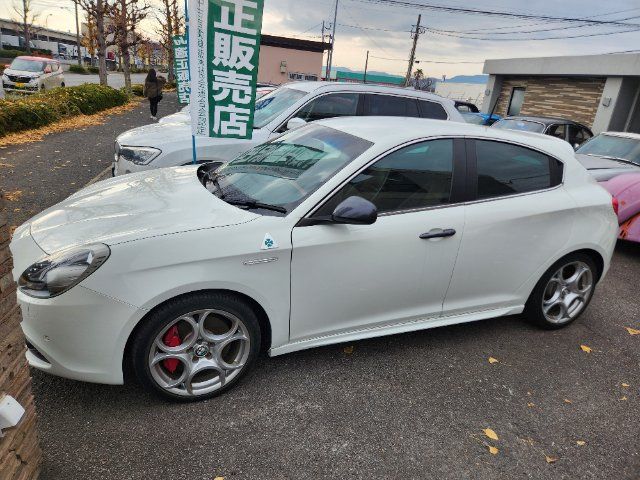 2016 ALFA Romeo GIULIETTA thumbnail 4