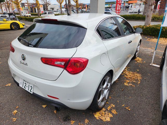 2016 ALFA Romeo GIULIETTA thumbnail 7
