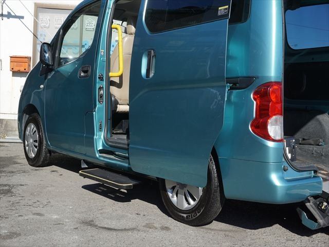 2010 Nissan NV200VANETTE WAGON — фото 4