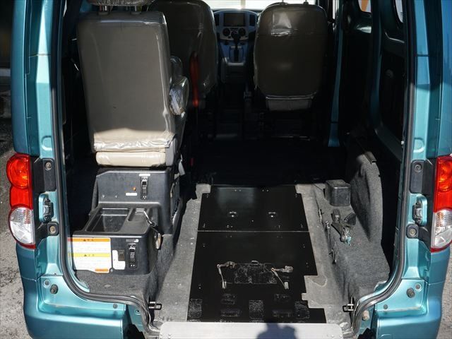 2010 Nissan NV200VANETTE WAGON — фото 10