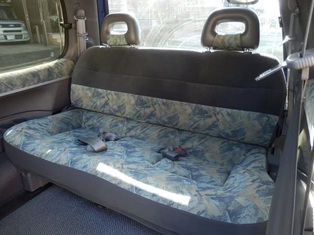 1997 Nissan SERENA 照片 10