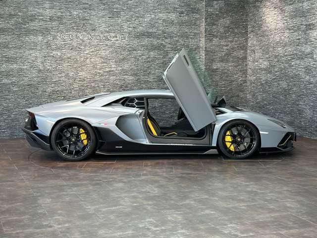صورة مصغرة 6 لـ 2022 Lamborghini AVENTADOR