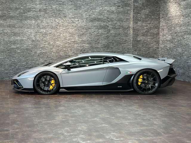 صورة مصغرة 3 لـ 2022 Lamborghini AVENTADOR