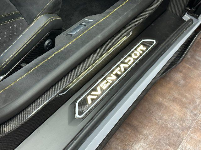 صورة مصغرة 24 لـ 2022 Lamborghini AVENTADOR