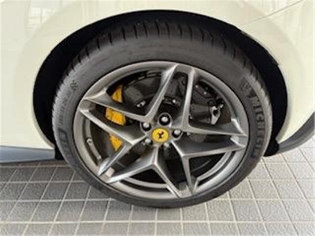 2025 Ferrari ROMA 缩略图 14