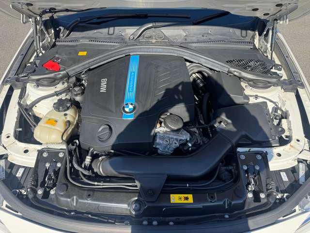2015 BMW 3 SERIES photo 4