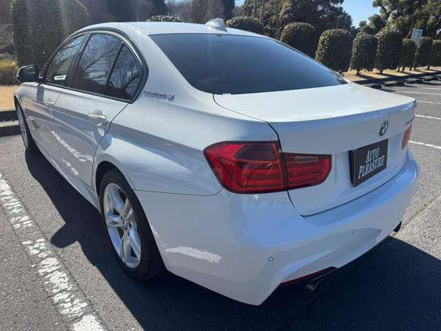 2015 BMW 3 SERIES photo 2