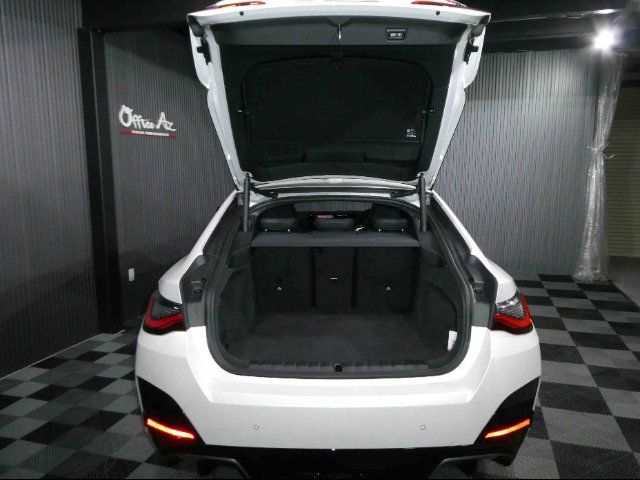 صورة مصغرة 21 لـ 2022 BMW I4
