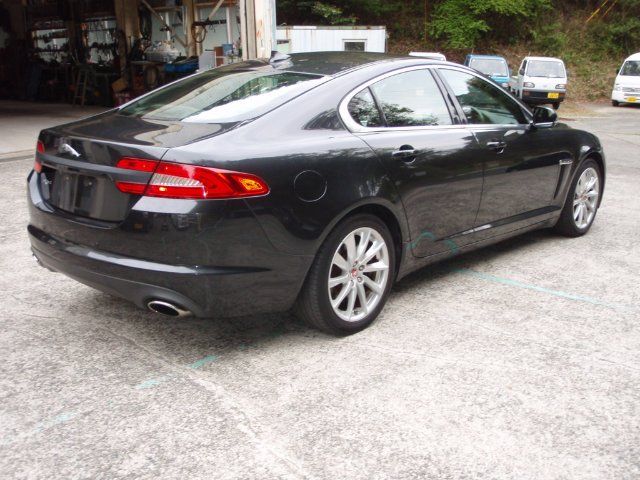 2014 Jaguar XF thumbnail 7