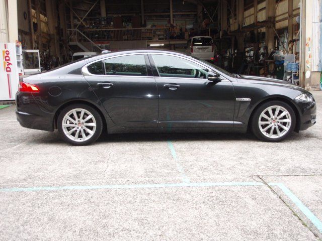 2014 Jaguar XF thumbnail 8