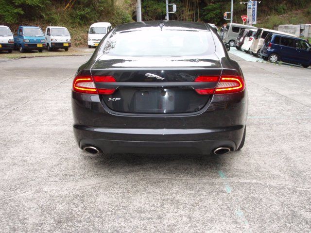 2014 Jaguar XF thumbnail 2
