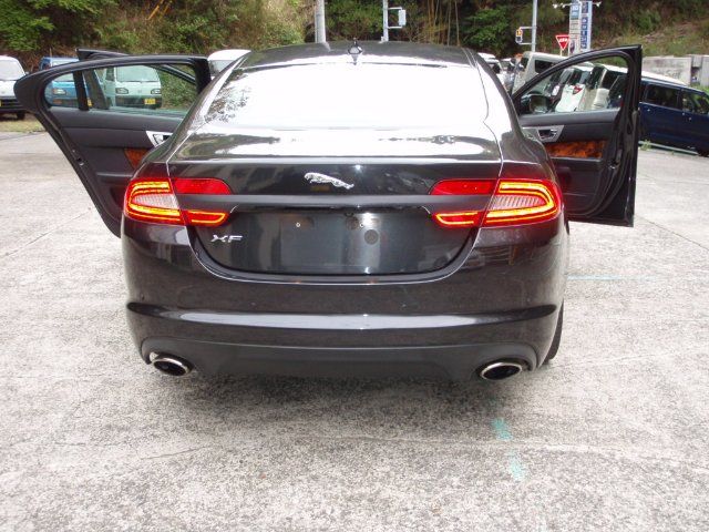 2014 Jaguar XF thumbnail 21