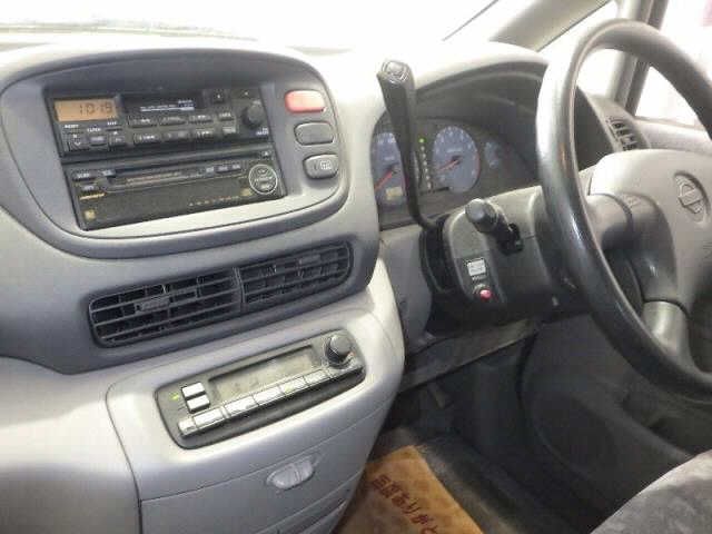 2001 Nissan SERENA 照片 3