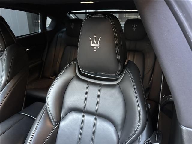 2017 Maserati QUATTROPORTE 缩略图 9