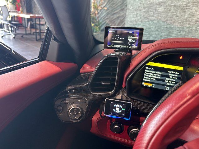 2014 Ferrari 458 SPIDER — миниатюра 19