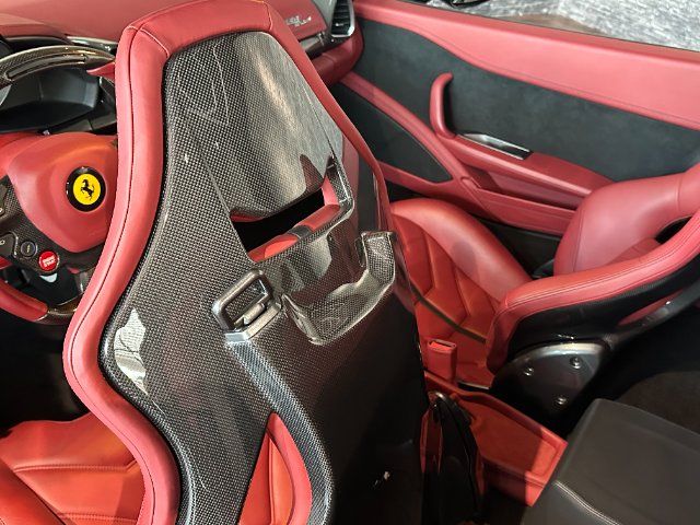 2014 Ferrari 458 SPIDER — миниатюра 24