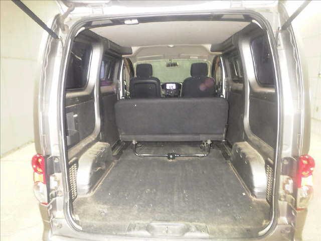 2010 Nissan NV200VANETTE WAGON — фото 7