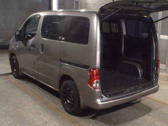 2010 Nissan NV200VANETTE WAGON — фото 2