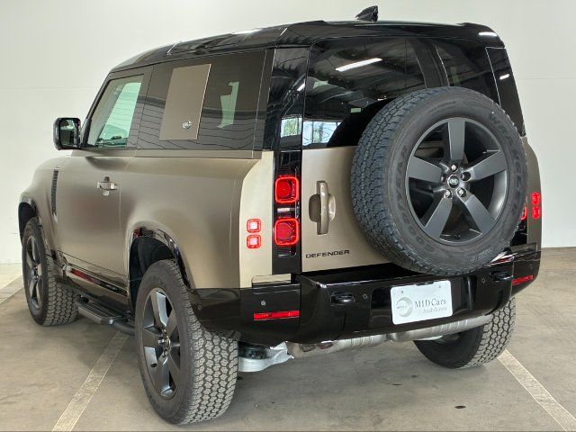صورة 4 لـ 2024 LAND Rover DEFENDER