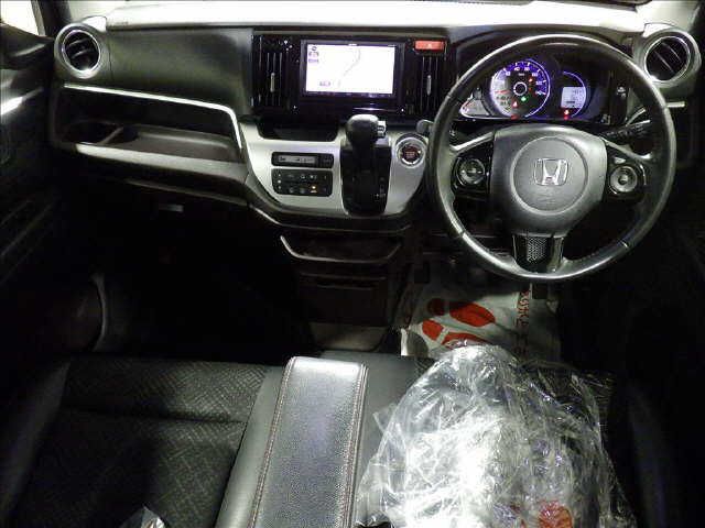 صورة 3 لـ 2013 Honda N-WGN