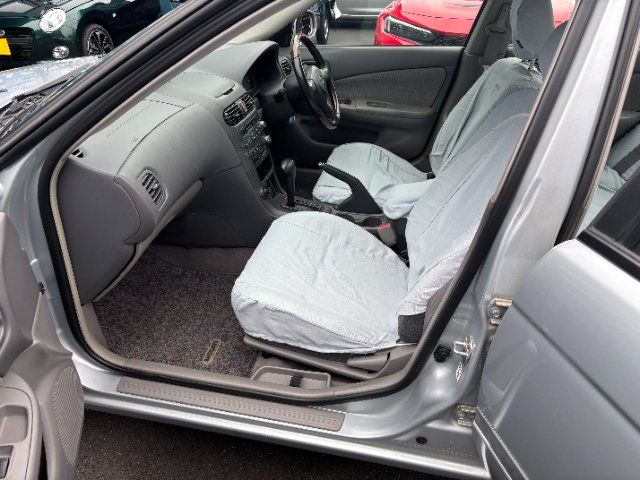 2000 Nissan SUNNY — миниатюра 9