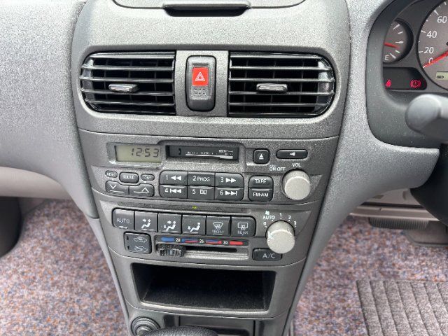 2000 Nissan SUNNY — миниатюра 17