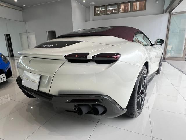 2025 Ferrari ROMA SPIDER 缩略图 8