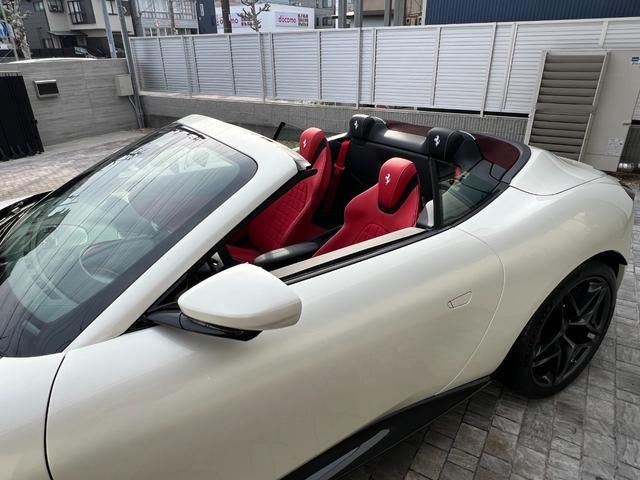 2025 Ferrari ROMA SPIDER 缩略图 14