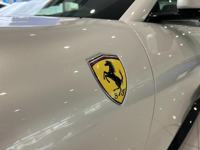 2025 Ferrari ROMA SPIDER 缩略图 18