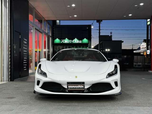 2021 Ferrari F8 SPIDER thumbnail 3
