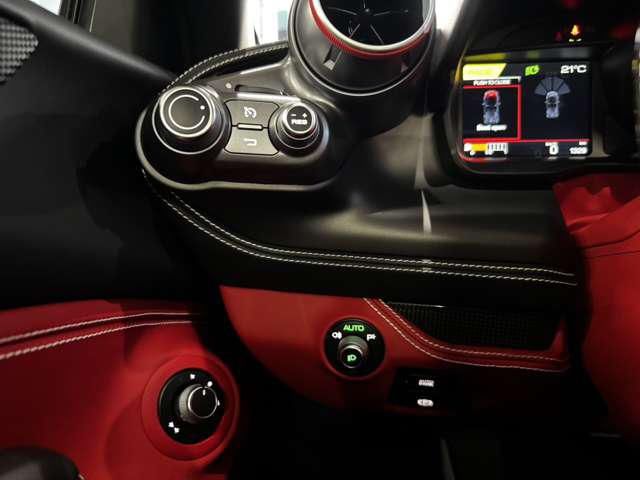 2021 Ferrari F8 SPIDER thumbnail 13
