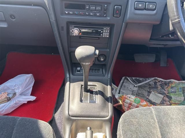 1990 Nissan MAXIMA 缩略图 12