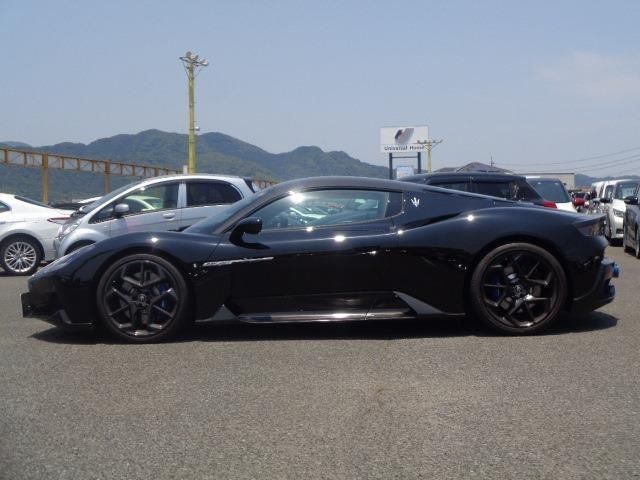 صورة 9 لـ 2022 Maserati MC20