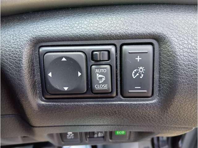 2012 Nissan SYLPHY — миниатюра 11