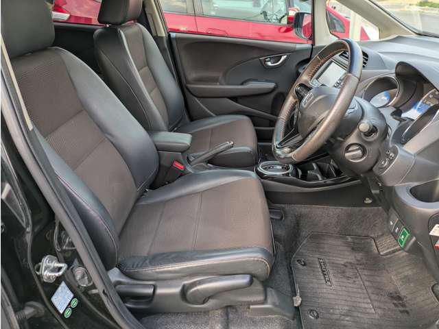 2011 Honda FIT SHUTTLE HYBRID — фото 10