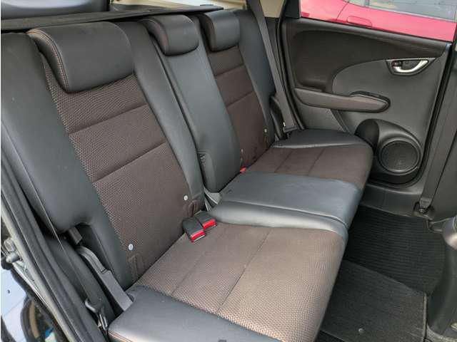 2011 Honda FIT SHUTTLE HYBRID — миниатюра 12