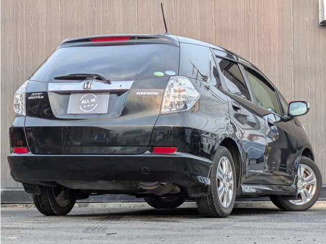 2011 Honda FIT SHUTTLE HYBRID — фото 2