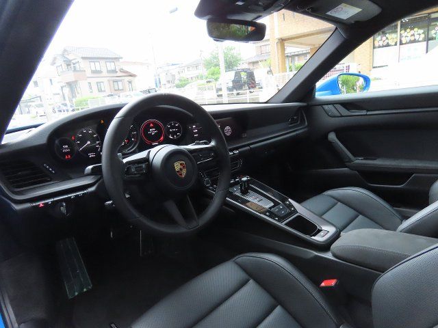 2024 Porsche 911 — миниатюра 15