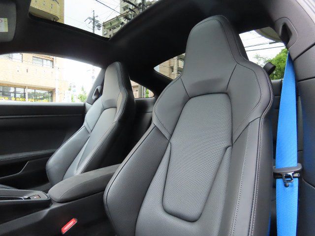 2024 Porsche 911 — миниатюра 21