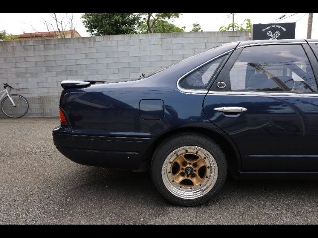 1989 Nissan CEFIRO — миниатюра 12