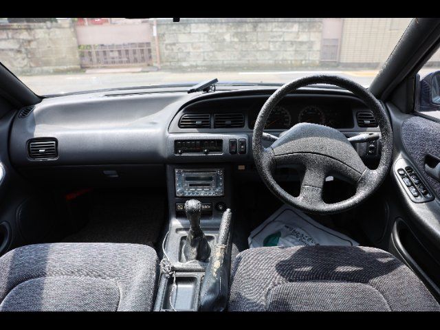 1989 Nissan CEFIRO — миниатюра 17