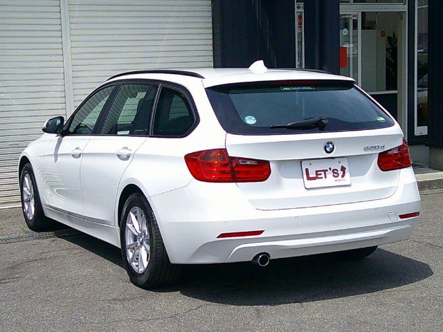 2015 BMW 3 SERIES photo 8