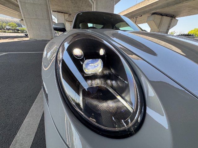 2020 Porsche 911 — миниатюра 10
